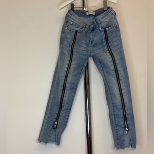 7 For All Mankind Girls Zip Front Skinny Jeans Size 8 Light Wash Denim